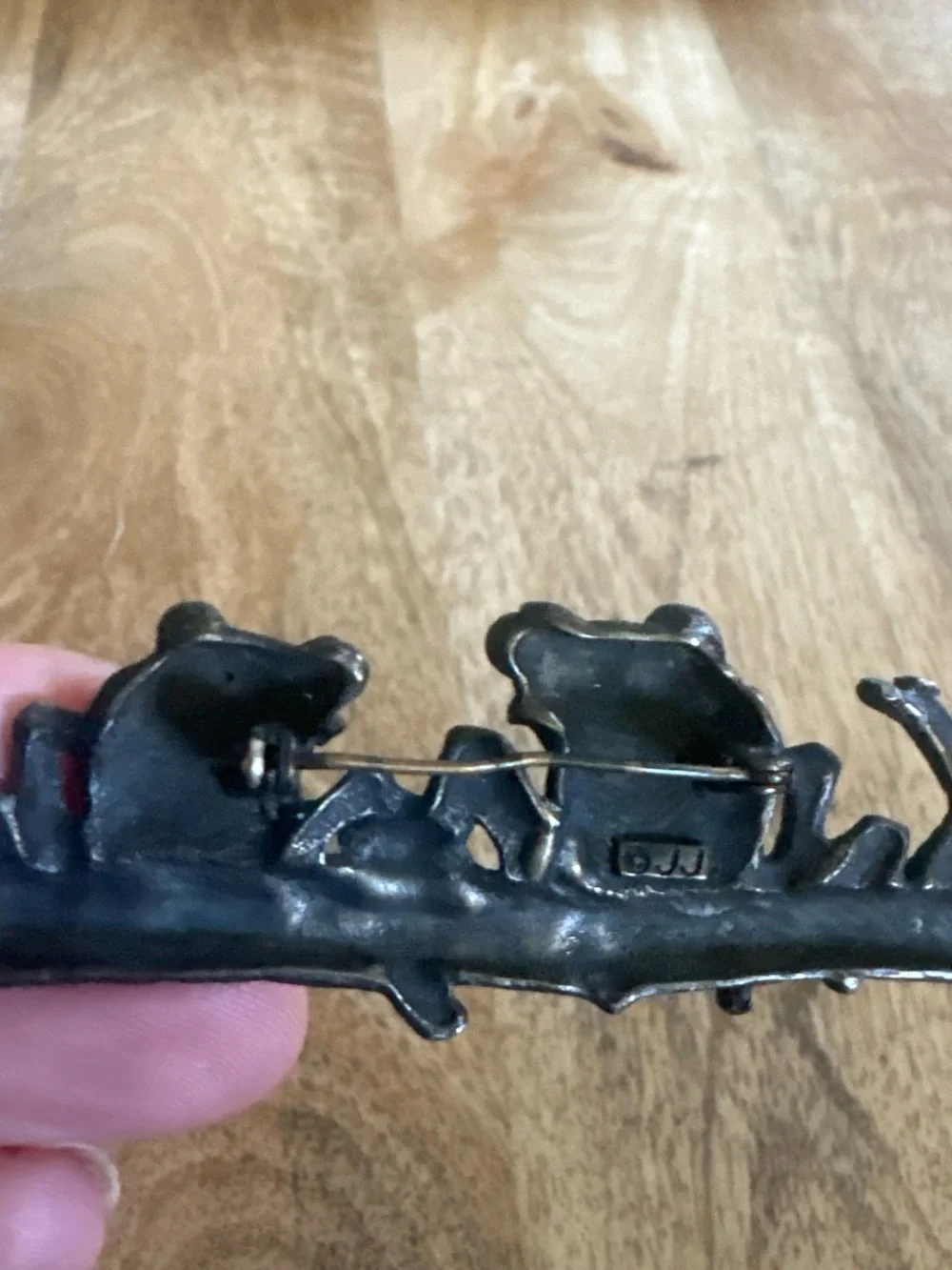 JJ Jonette Bronze Frog brooch Frogs on a log campfire whimsical jewelry